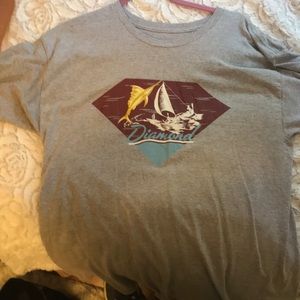 Diamond grey T